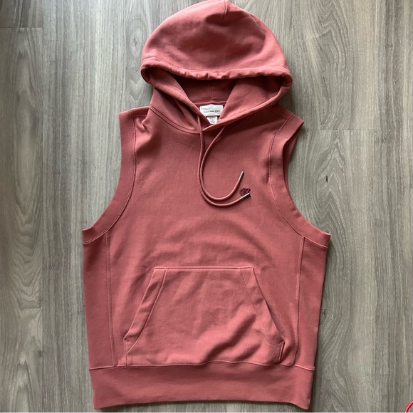 Calvin Klein | Sleeveless Workout Hoodie in Coral (X-Small) - Picture 4 of 15